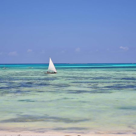 Beachfront Villa Ladha Ya Zanzibar Джамбиани Экстерьер фото