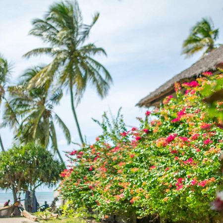 Beachfront Villa Ladha Ya Zanzibar Джамбиани Экстерьер фото