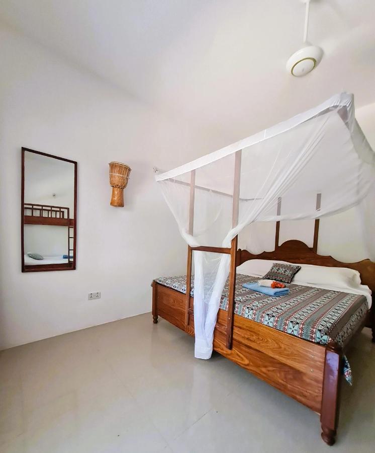 Beachfront Villa Ladha Ya Zanzibar Джамбиани Экстерьер фото