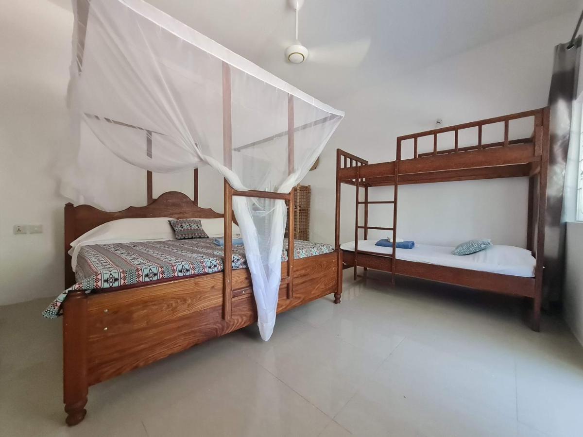Beachfront Villa Ladha Ya Zanzibar Джамбиани Экстерьер фото